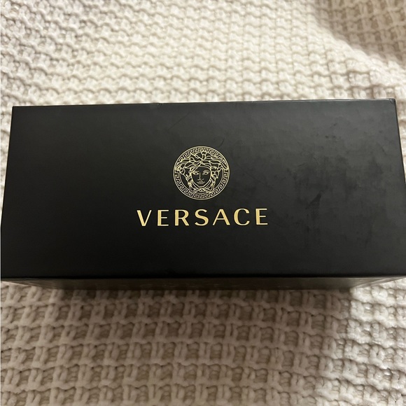 Women’s Versace Sunglasses OVE4405 - Picture 5 of 5